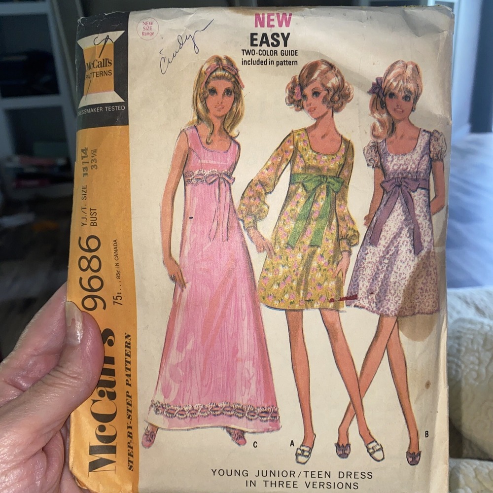 9686 Vintage McCalls SEWING Pattern Junior 1960s Teen Dress 3 Versions 13/14 Cut